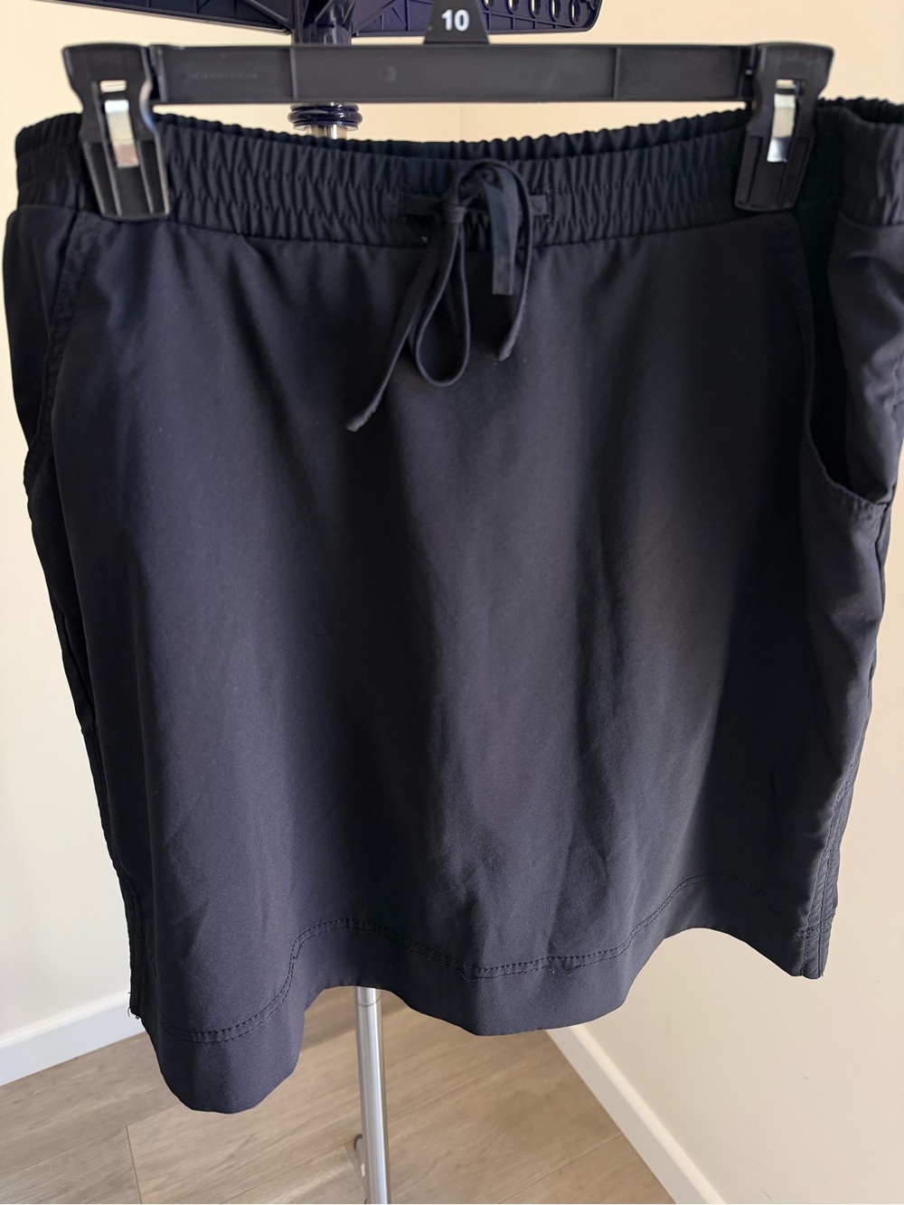 SOLD✅ Lee Black Drawstring Skort with Side Pockets 14M